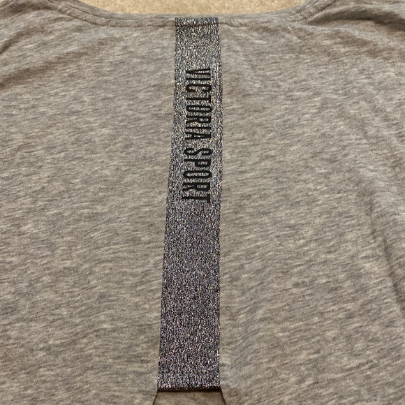 NWOT Open back long sleeve tee - Picture 5 of 9